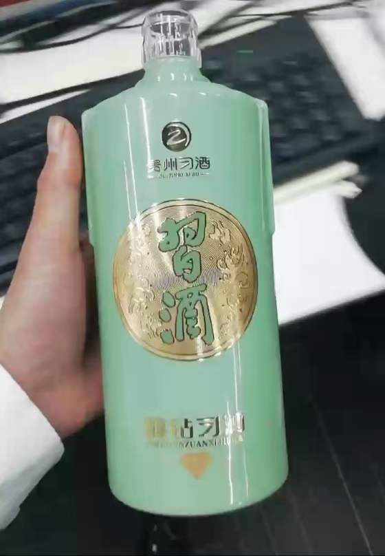 貴州習酒，瓶身LOGO的識别和(hé)定位